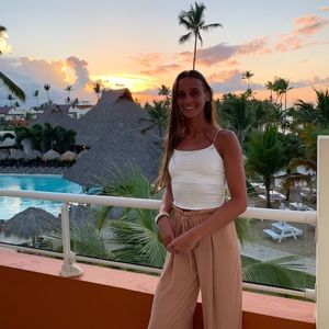 Meet your Posher, Mikaela